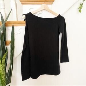 Go Couture one cold shoulder knit top sz S NWT